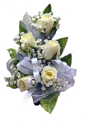 P1-5  Five White Sweetheart Rose Corsage